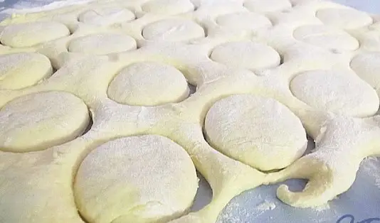 Narastu ogromne,bez prženja u dubokom ulju: Probajte ovaj recept za krofne