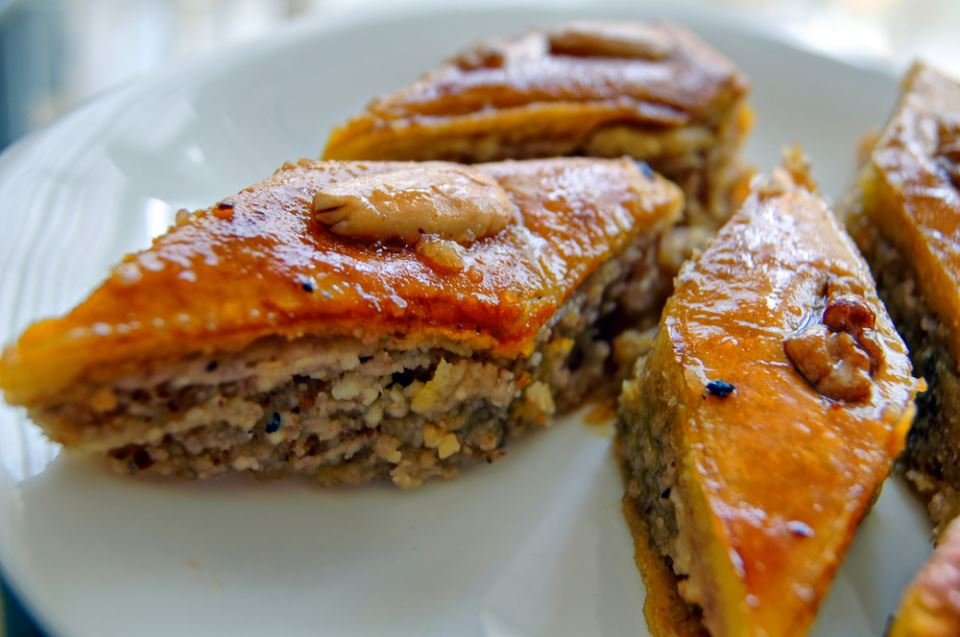 Baklava bez kora sa jogurtom: Sočna i neodoljiva, a zbog 1 cake je ukusnija i od tradicionalne