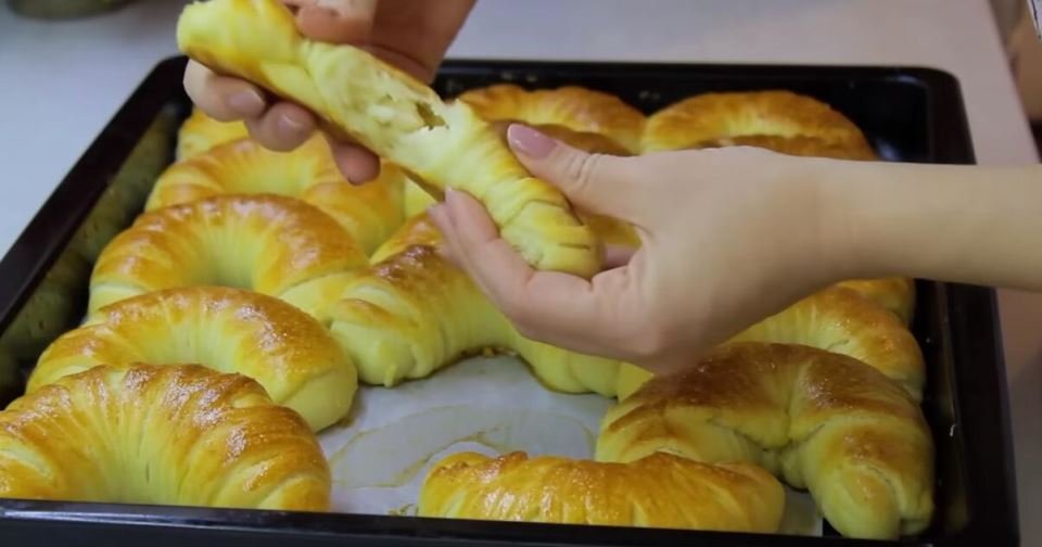 Ne zovu ih džabe pamuk kiflice: Ovo je recept za najmekša peciva koja ste probali u životu, tope se u ustima