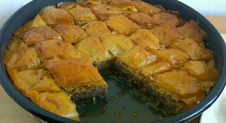 Baklava kakvu do sada niste probali: Priprema baklave po starom receptu – sočna i ukusna